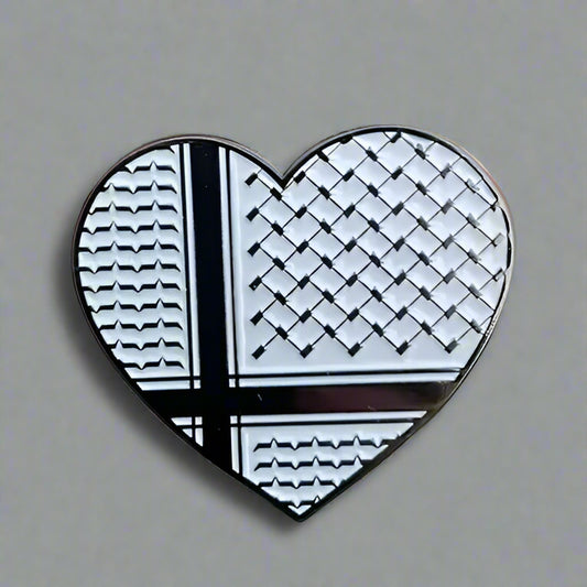 Keffiyeh Heart-Shaped Badge Pin